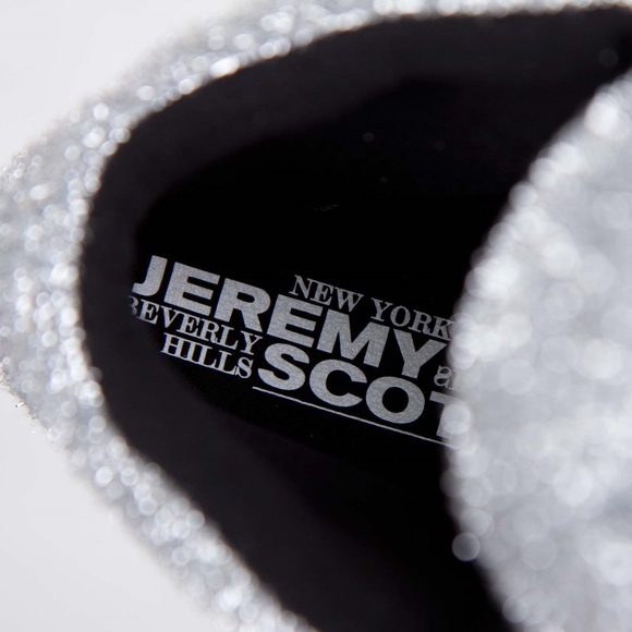 Adidas ObyO Jeremy Scott silver Bears sneakers 9.5 - Picture 7 of 8